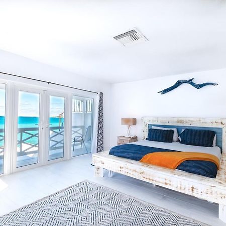 Caprice 9 - Oceanfront Villa - Gated Community With Pool Насау Екстериор снимка