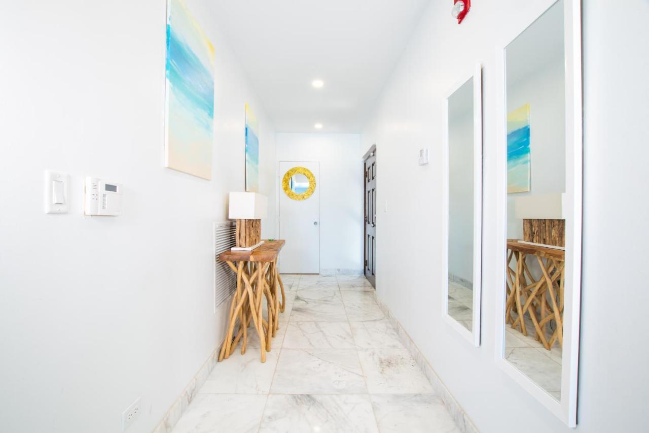 Caprice 9 - Oceanfront Villa - Gated Community With Pool Насау Екстериор снимка