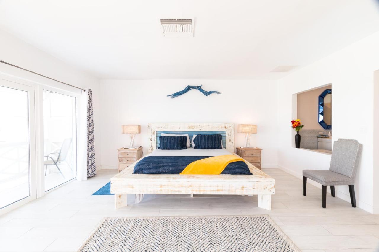 Caprice 9 - Oceanfront Villa - Gated Community With Pool Насау Екстериор снимка